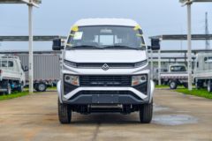 欧铃汽车 锋锐F3 1.6L 122马力 汽油 2.71米双排栏板微卡(国六)(ZB1030DSE1L)