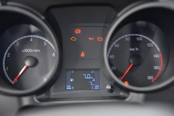 ŷ������ ����F3 1.6L 122���� ���� 2.71��˫������΢��(����)ͼƬ