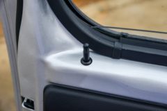 欧铃汽车 锋锐F3 1.6L 122马力 汽油 2.71米双排栏板微卡(国六)(ZB1030DSE1L)