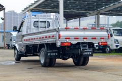 欧铃汽车 锋锐F3 1.6L 122马力 汽油 3.4米单排栏板微卡