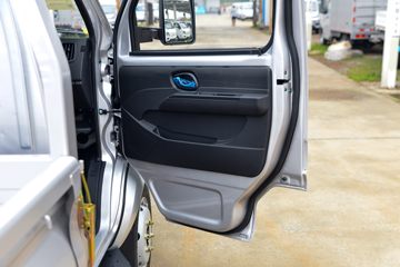 ŷ������ ����F3 1.6L 122���� ���� 3.4�׵�������΢��ͼƬ