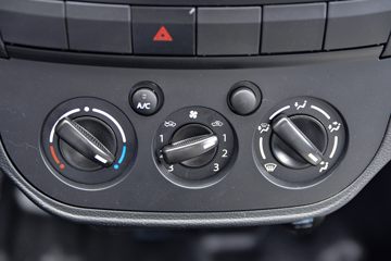 ŷ������ ����F3 1.6L 122���� ���� 3.4�׵�������΢��ͼƬ