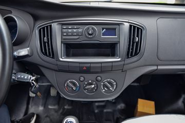 ŷ������ ����F3 1.6L 122���� ���� 3.4�׵�������΢��ͼƬ