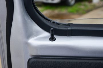 ŷ������ ����F3 1.6L 122���� ���� 3.4�׵�������΢��ͼƬ