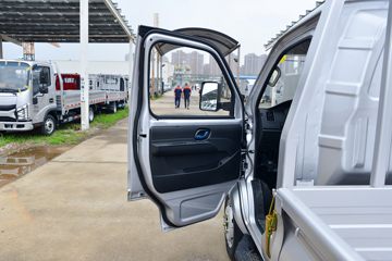 ŷ������ ����F3 1.6L 122���� ���� 3.4�׵�������΢��ͼƬ