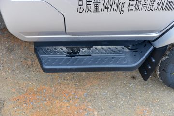 ŷ������ ����F3 1.6L 122���� ���� 3.4�׵�������΢��ͼƬ