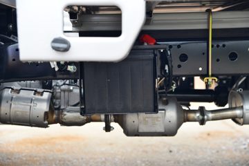 ŷ������ ����F3 1.6L 122���� ���� 3.4�׵�������΢��ͼƬ