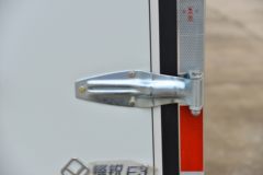 欧铃汽车 锋锐F3 1.6L 122马力 汽油 3.4米单排厢式微卡(ZB5036XXYDDD3LA)