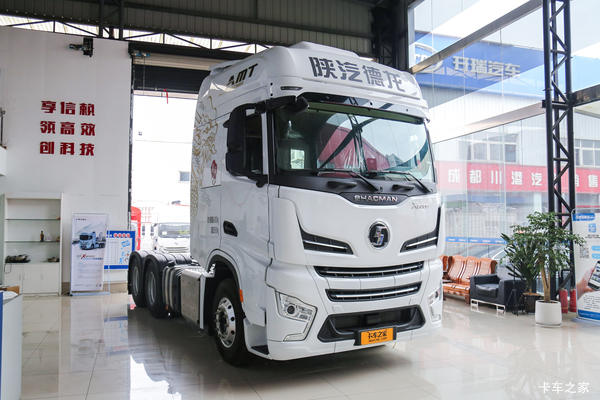 陕汽重卡 德龙X6000 菁英版 610马力 6X4 AMT自动档牵引车(国六)(SX4259GE4Q3)