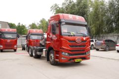 青岛解放JH5牵引车，皮实耐造，省心又省力
