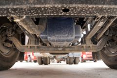 青岛解放 JH5重卡 460马力 6X4 LNG自动档牵引车(CA4251P2K15T1E6A80)