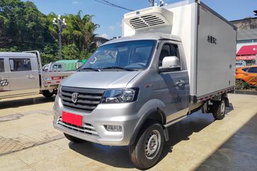 金杯 金卡S30 1.6L 123马力 汽油 4X2 3.115米冷藏车(JKC5032XLCD6L0)