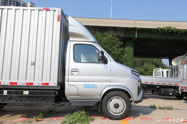 购锋锐F3E电动载货车 享高达6万优惠