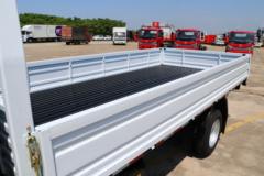 东风 凯普特K5 150马力 4.02米单排栏板轻卡(EQ1037S26QE) 东风 凯普特K5 150马力 4.02米单排栏板轻卡(EQ1037S26QE)