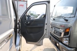 星享F1E&nbsp;电动载货车内饰图片