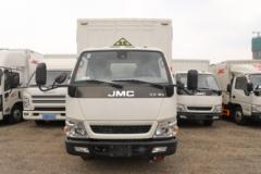 江铃 顺达窄体 122马力 4X2 4.21米易燃气体厢式运输车(JX5044XRQXG26)