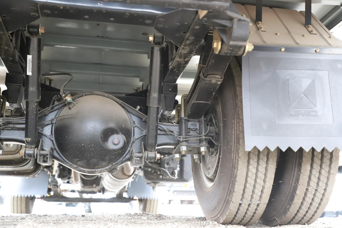 ���� ˳��խ�� 122���� 4X2 4.21����ȼ������ʽ���䳵(JX5044XRQXG26)����