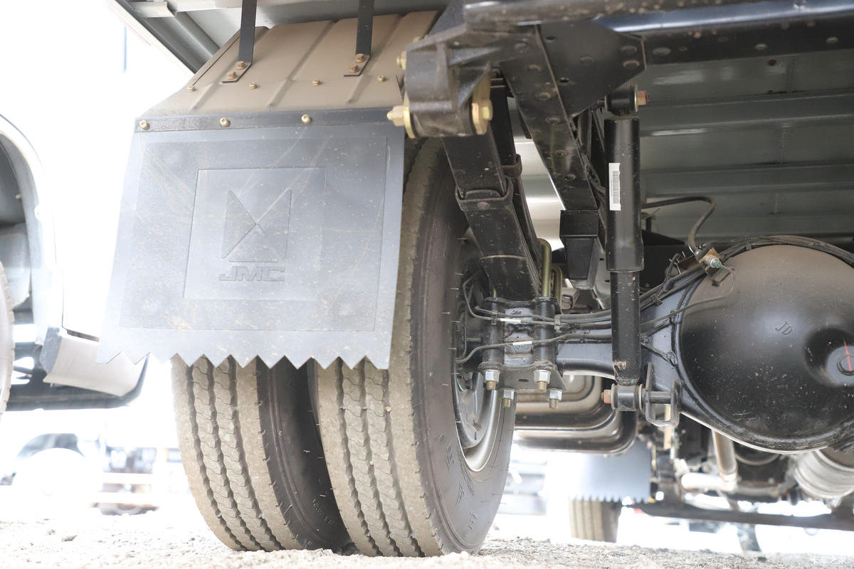 ���� ˳��խ�� 122���� 4X2 4.21����ȼ������ʽ���䳵(JX5044XRQXG26)����