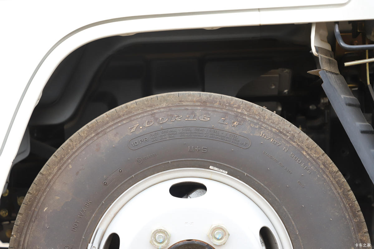 ���� ˳��խ�� 122���� 4X2 4.21����ȼ������ʽ���䳵(JX5044XRQXG26)����