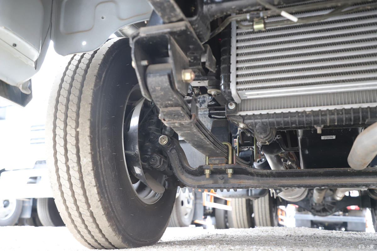 ���� ˳��խ�� 122���� 4X2 4.21����ȼ������ʽ���䳵(JX5044XRQXG26)����