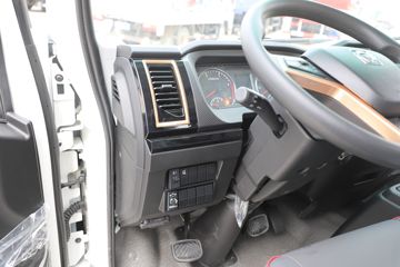 �칤�Ῠ ���� ��ʡ�� 132���� 4.15�׵�����ʽ�Ῠ(����)(XGA5043XXYD6EA)ͼƬ