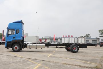 ���� ������D12 260���� 4X2 9.6����������ʽ�ػ���(����)(EQ5182XYKL9CDKAC)ͼƬ