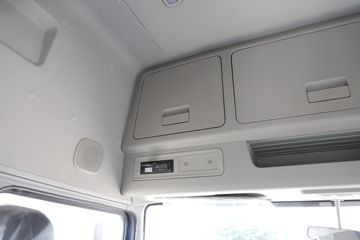 ���� ������D12 260���� 4X2 9.6����������ʽ�ػ���(����)(EQ5182XYKL9CDKAC)ͼƬ