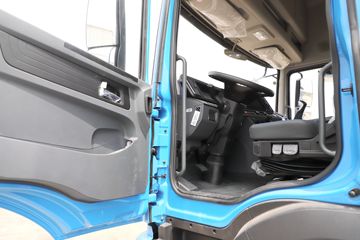 ���� ������D12 260���� 4X2 9.6����������ʽ�ػ���(����)(EQ5182XYKL9CDKAC)ͼƬ