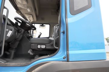 ���� ������D12 260���� 4X2 9.6����������ʽ�ػ���(����)(EQ5182XYKL9CDKAC)ͼƬ