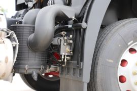 多利卡D12&nbsp;载货车底盘                                                图片