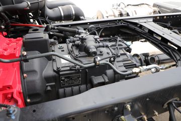 ���� ������D12 260���� 4X2 9.6����������ʽ�ػ���(����)(EQ5182XYKL9CDKAC)ͼƬ