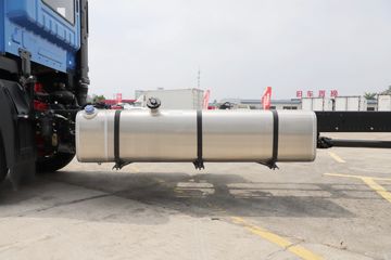 ���� ������D12 260���� 4X2 9.6����������ʽ�ػ���(����)(EQ5182XYKL9CDKAC)ͼƬ