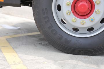 ���� ������D12 260���� 4X2 9.6����������ʽ�ػ���(����)(EQ5182XYKL9CDKAC)ͼƬ