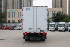 陕汽轻卡 德龙K3000 140马力 4.18米单排厢式轻卡(6档)(YTQ5041XXYKH334) 陕汽轻卡 德龙K3000 140马力 4.18米单排厢式轻卡(6档)(YTQ5041XXYKH334)