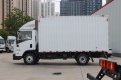 陕汽轻卡 德龙K3000 140马力 4.18米单排厢式轻卡(6档)(YTQ5041XXYKH334) 陕汽轻卡 德龙K3000 140马力 4.18米单排厢式轻卡(6档)(YTQ5041XXYKH334)