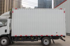 陕汽轻卡 德龙K3000 140马力 4.18米单排厢式轻卡(6档)(YTQ5041XXYKH334) 陕汽轻卡 德龙K3000 140马力 4.18米单排厢式轻卡(6档)(YTQ5041XXYKH334)