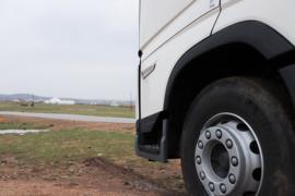 沃尔沃新FH&nbsp;牵引车外观                                                图片