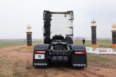 沃尔沃 新FH重卡 高效版 460马力 6X4 自动挡牵引车(国六)