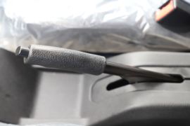 驭达&nbsp;电动封闭厢货驾驶室图片