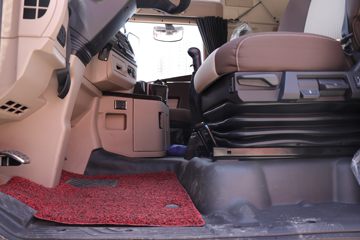 �ൺ��� JH6�ؿ� �캽�� �ļ��� 530���� 6X4 LNGǣ����(CA4259P25K15T1NE6A80)ͼƬ