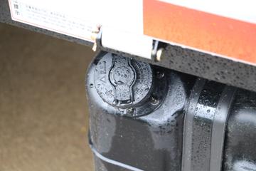 ���� С����W08 1.3L 91���� 3.05�׵�������С��(��̥)(EQ1036S60Q4A)ͼƬ