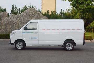 飞碟U6&nbsp;电动封闭厢货外观图片