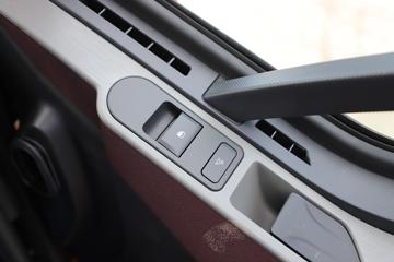 һ����� J6V ��ͨ�� 520���� 8X4 9.5��AMT�Զ��������ػ���(Һ��)(CA1310P66K24L7T4E6)ͼƬ