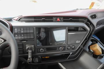 һ����� J6V ��ͨ�� 520���� 8X4 9.5��AMT�Զ��������ػ���(Һ��)(CA1310P66K24L7T4E6)ͼƬ