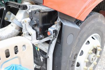 һ����� J6V ��ͨ�� 520���� 8X4 9.5��AMT�Զ��������ػ���(Һ��)(CA1310P66K24L7T4E6)ͼƬ