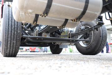 һ����� J6V ��ͨ�� 520���� 8X4 9.5��AMT�Զ��������ػ���(Һ��)(CA1310P66K24L7T4E6)ͼƬ