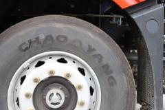 一汽解放 J6V 绿通版 520马力 8X4 9.5米AMT自动档栏板载货车(液缓)(CA1310P66K24L7T4E6)