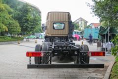 福田 奥铃大黄蜂PLUS 300马力 6.8米栏板载货车