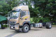 福田 奥铃大黄蜂PLUS 300马力 6.8米栏板载货车