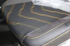 福田 奥铃大黄蜂PLUS 300马力 6.8米栏板载货车